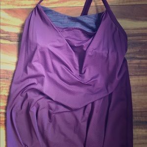 Lululemon tank maroon